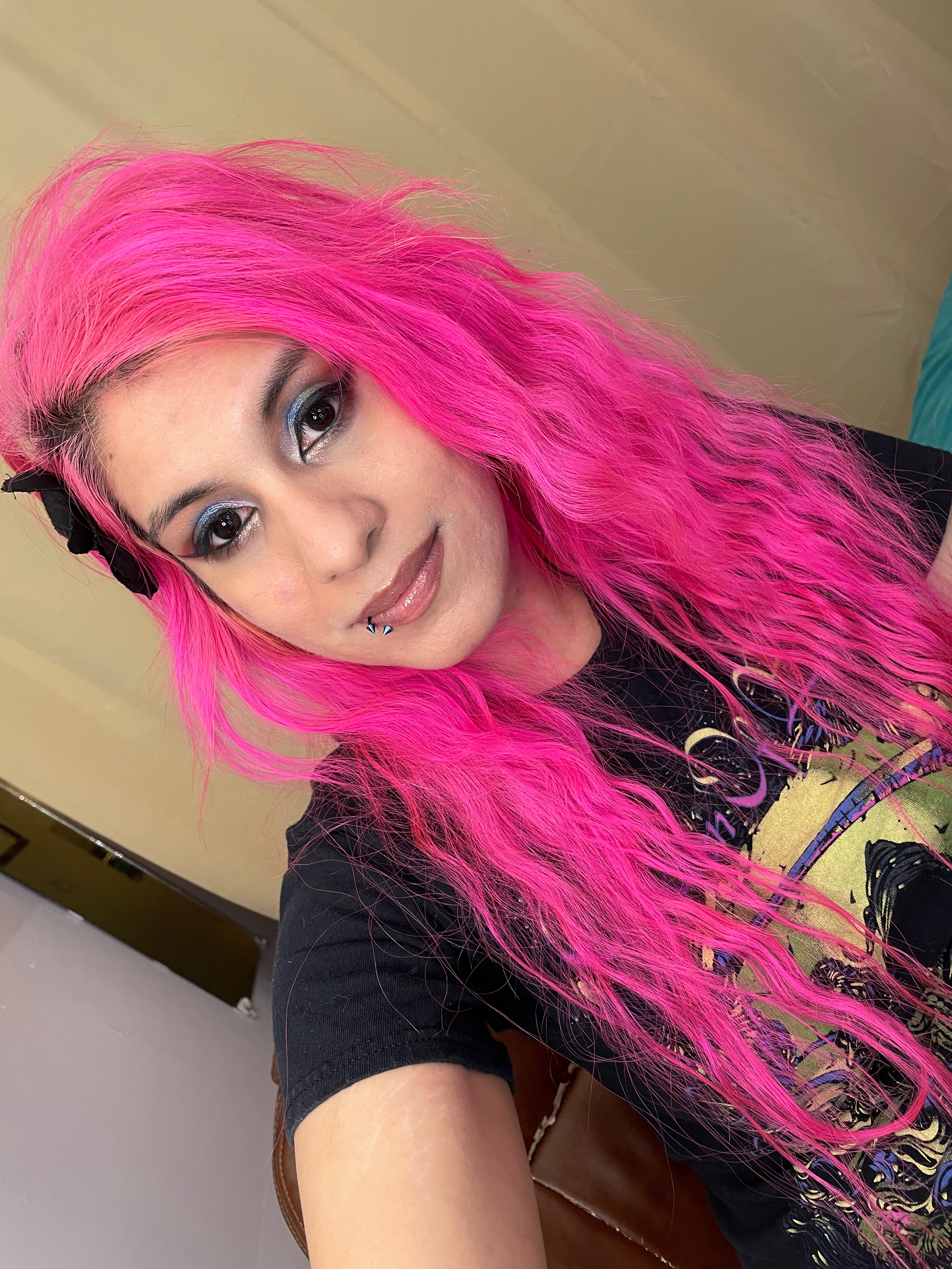 534B19C5-32C0-4CAC-90EA-B141B0D40117