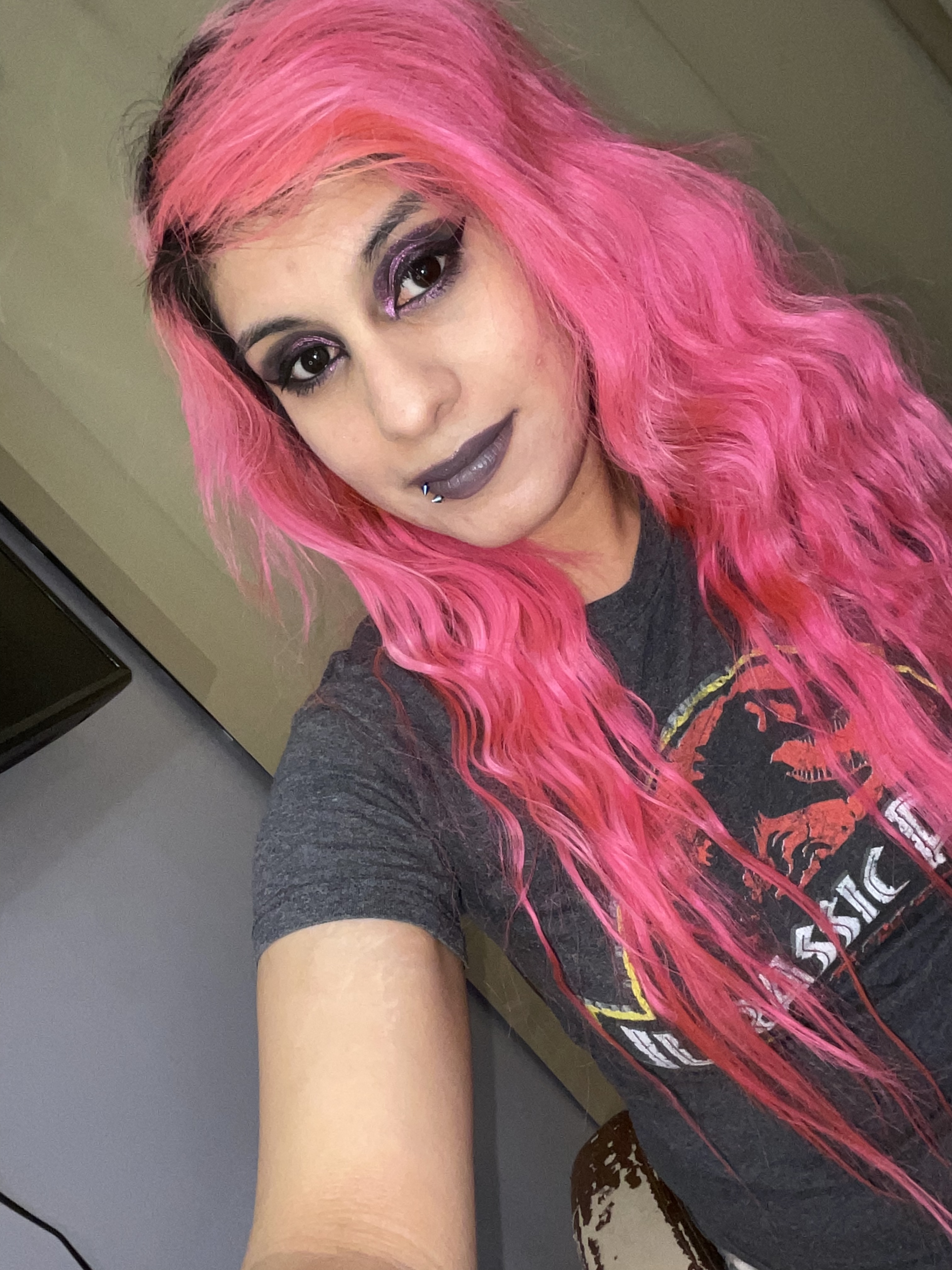 56DFDA0D-7DC4-4349-BE28-01739885F6BC