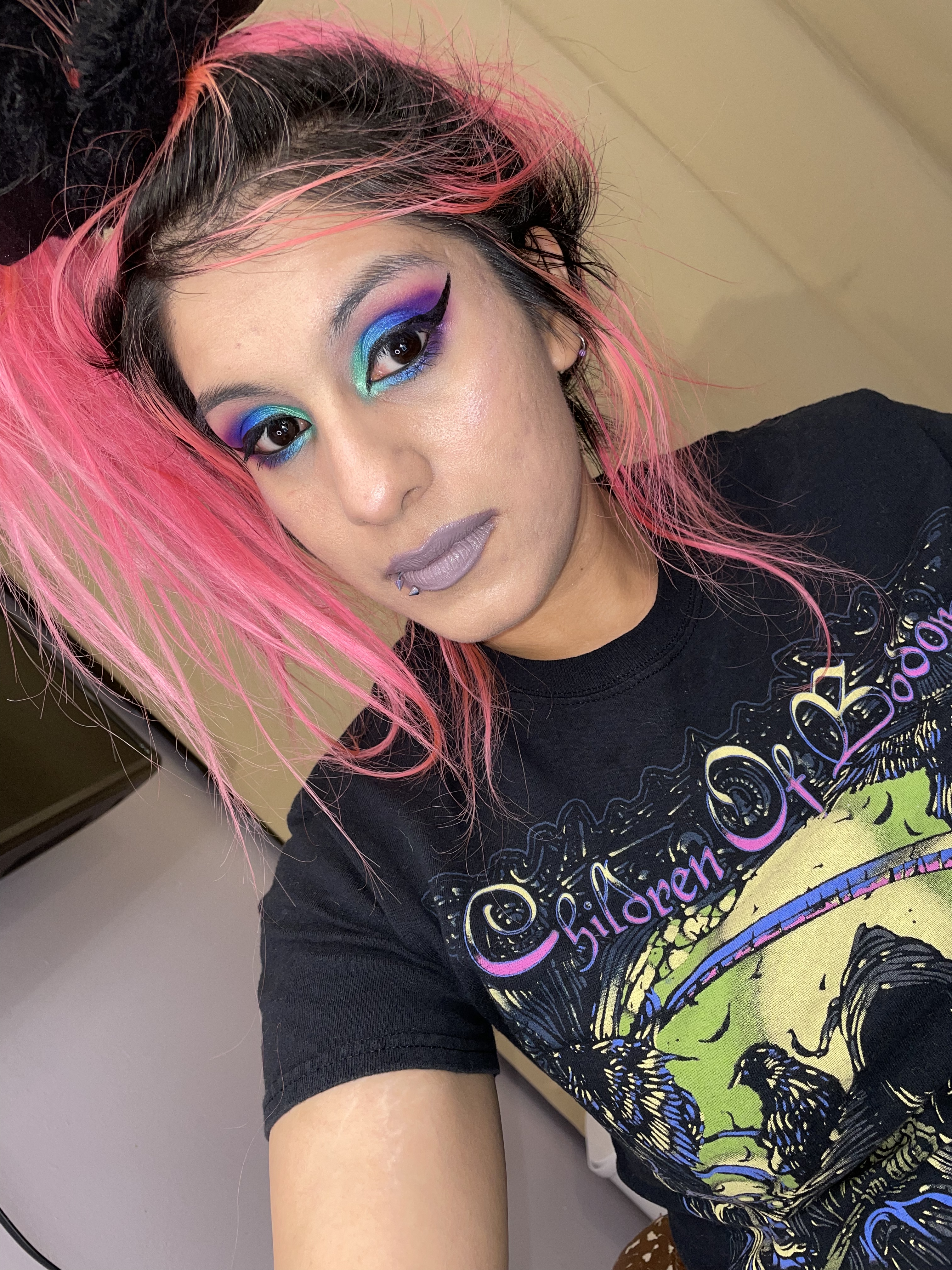 E99BC564-DA44-4884-B915-D22A50E3AFC9