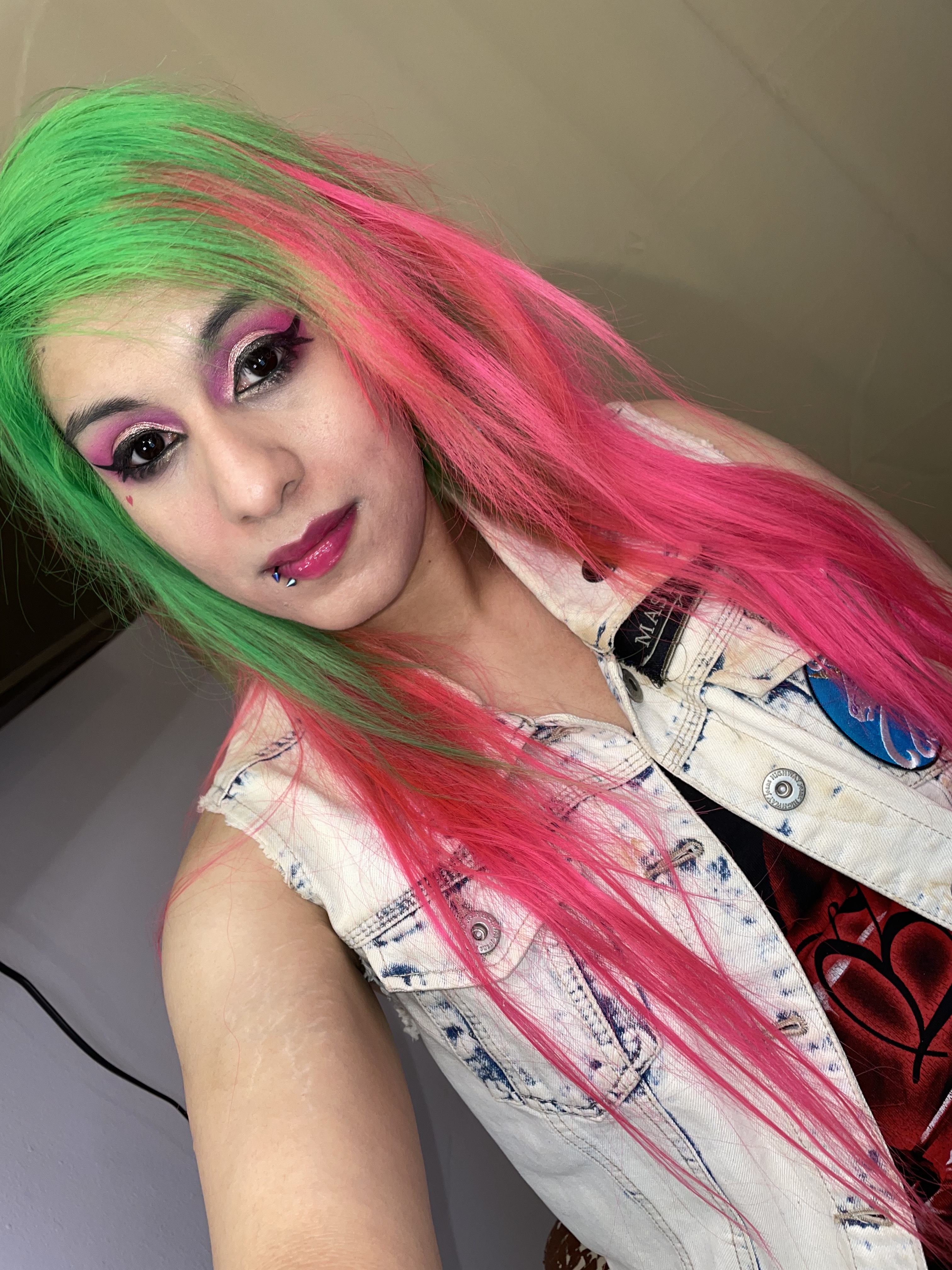 04751D98-D435-46B1-BB5B-2D953515DE30