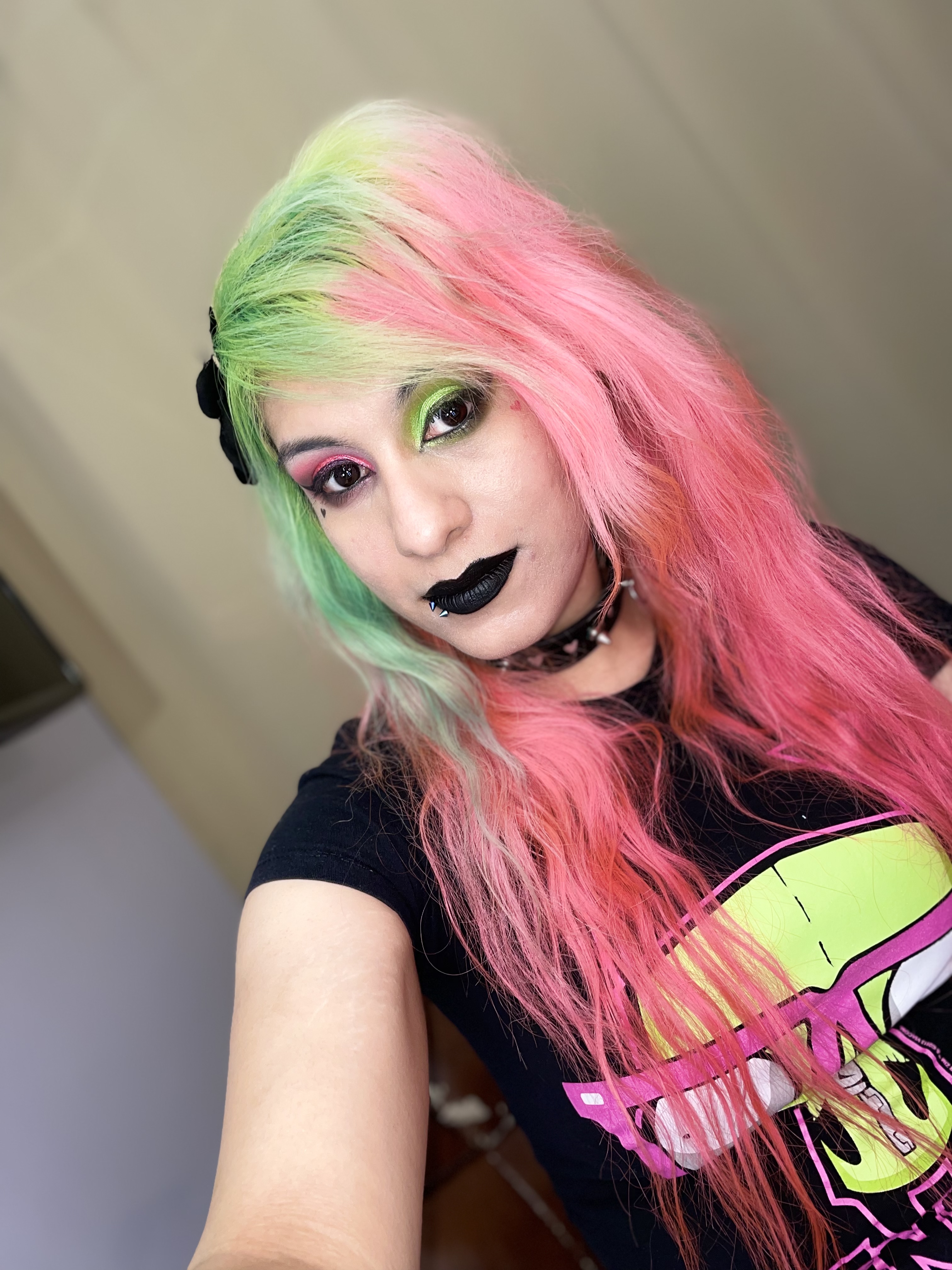 6971F6E0-CDA2-4C0B-AA26-26A4F3880DCF