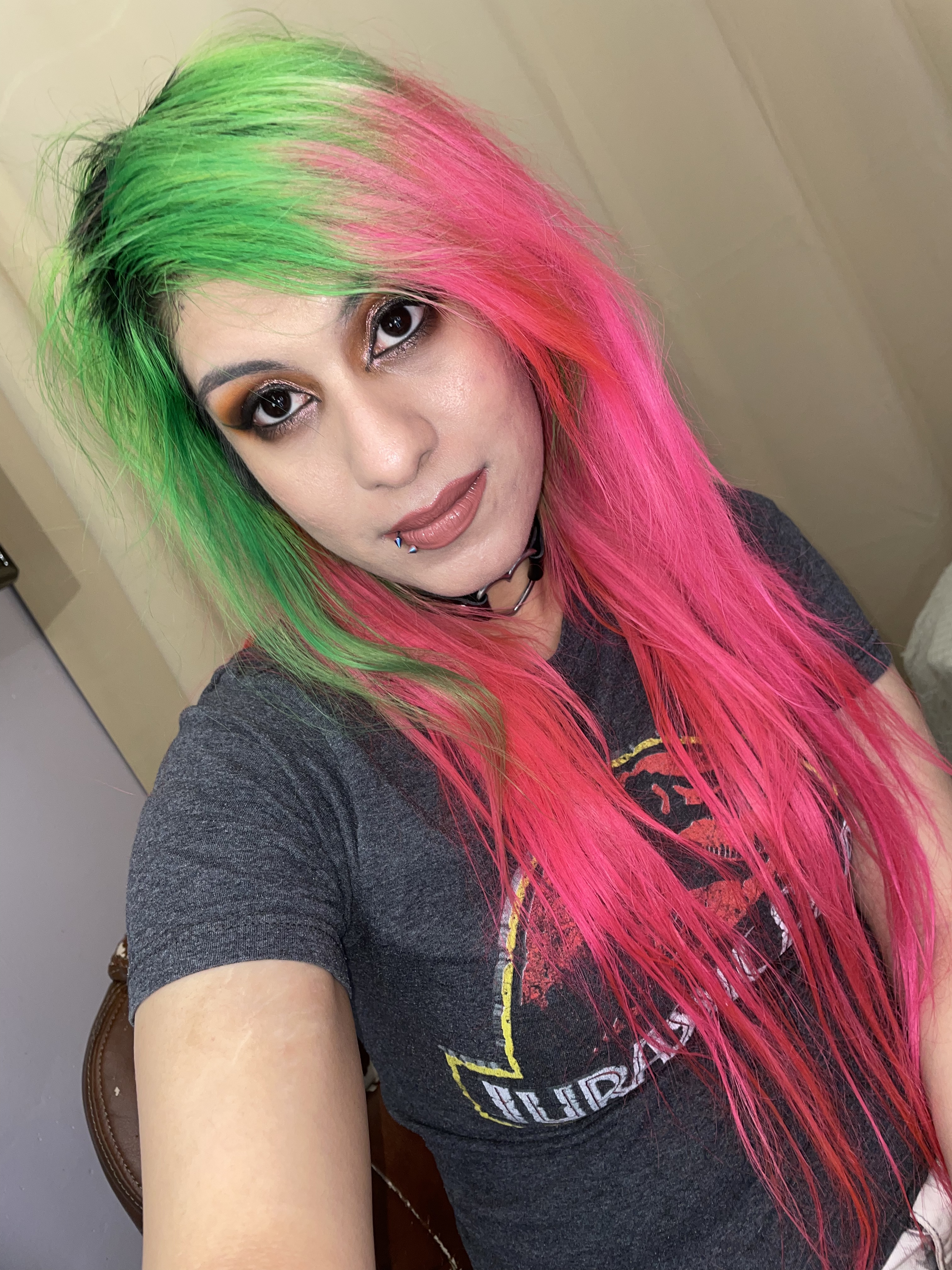 87DE3B02-B650-4838-BE31-1FD3537A6832