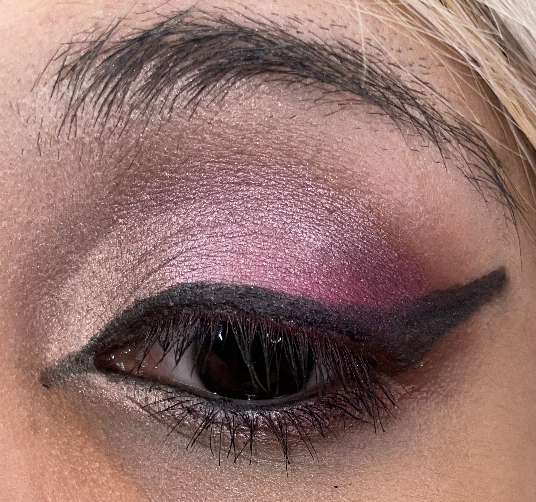 B2CFFFF9-12B2-4D35-8597-8D5446CE6DF2