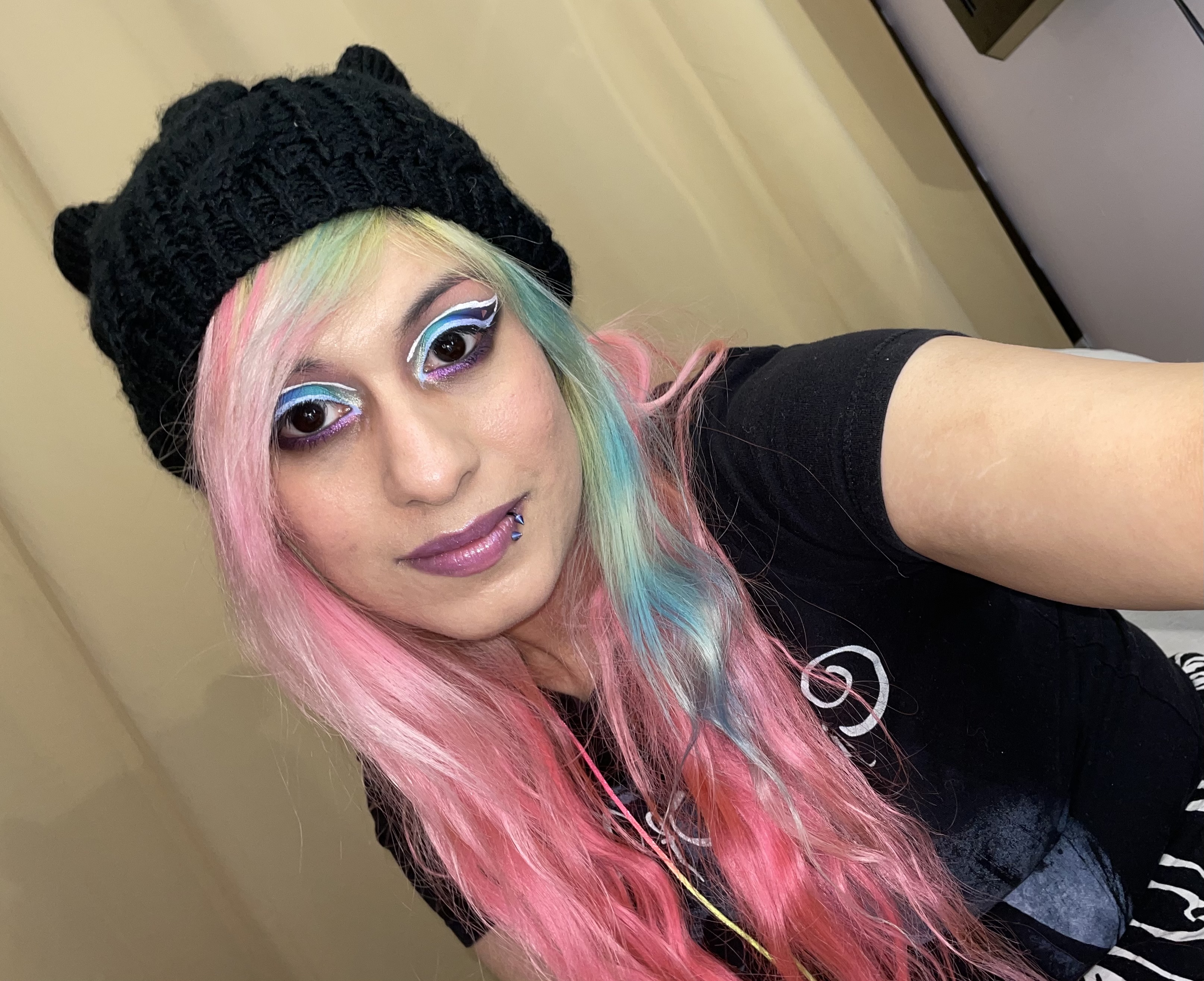 6B9D81C6-BB3A-4278-9747-403385835D65