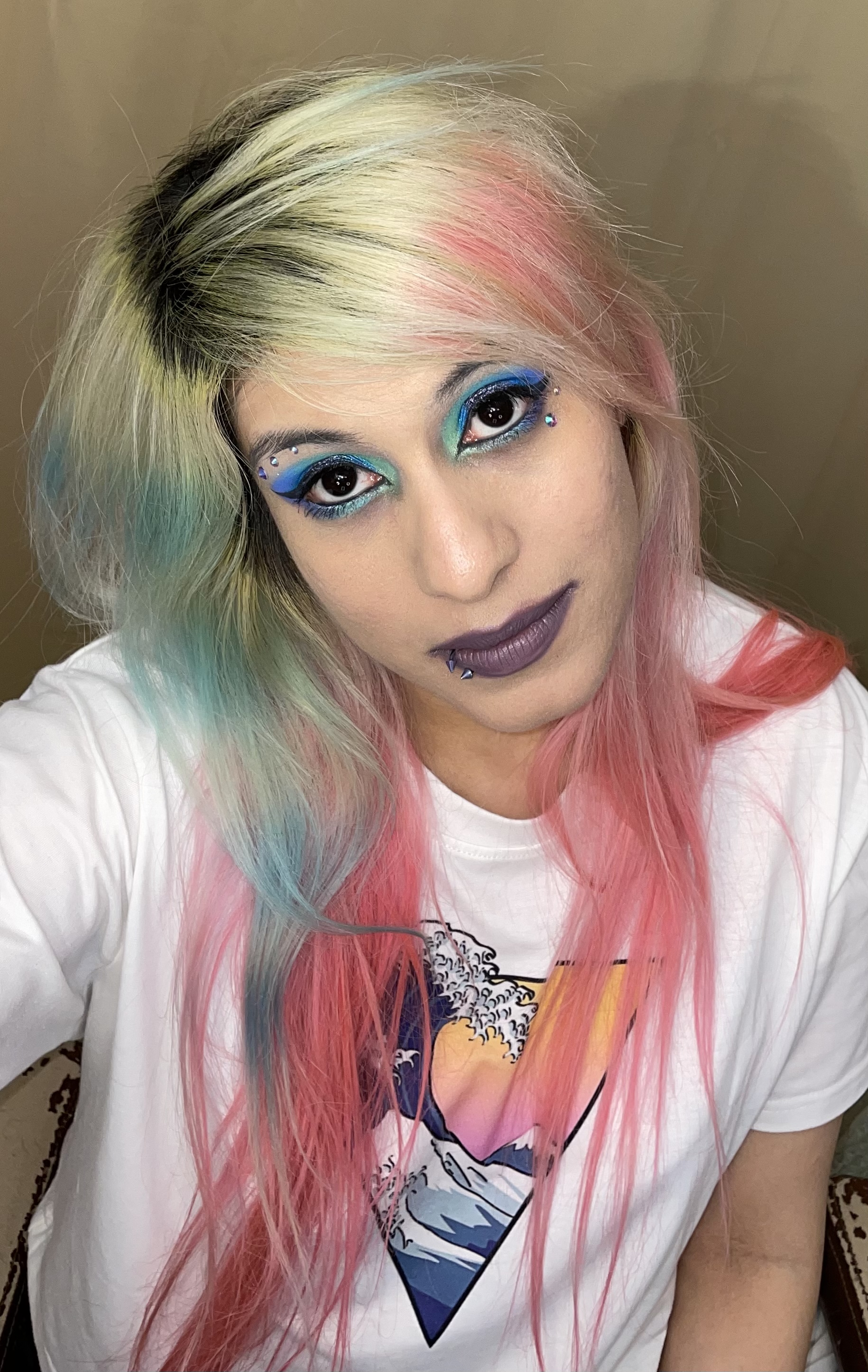 8E136AD8-5276-410F-8D05-97EC86103A18