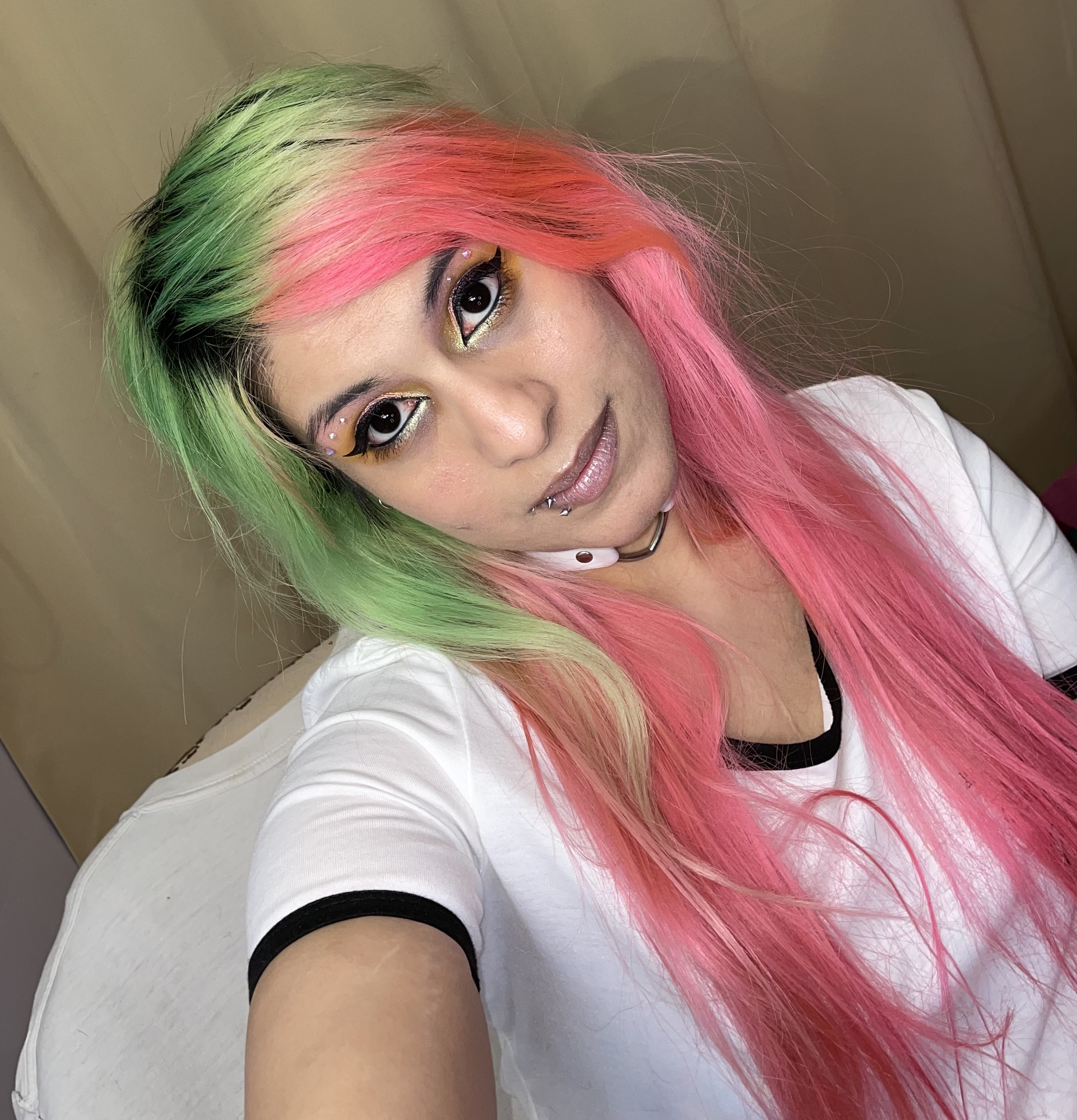 66716EC3-F660-44C8-8CAC-AAEC8BE9E5FE