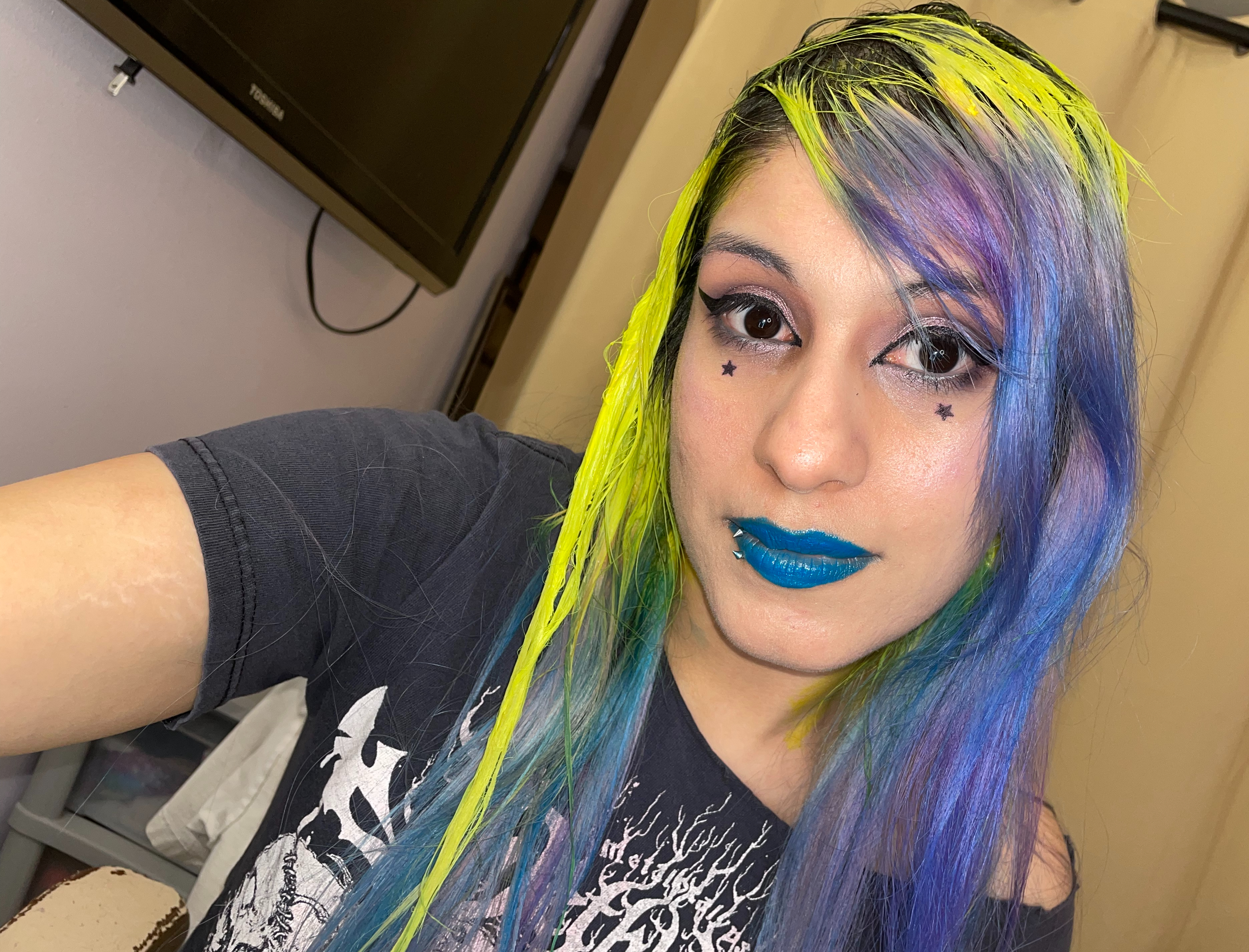 837D07D2-3FB9-4FA6-A3A6-2501F237415E