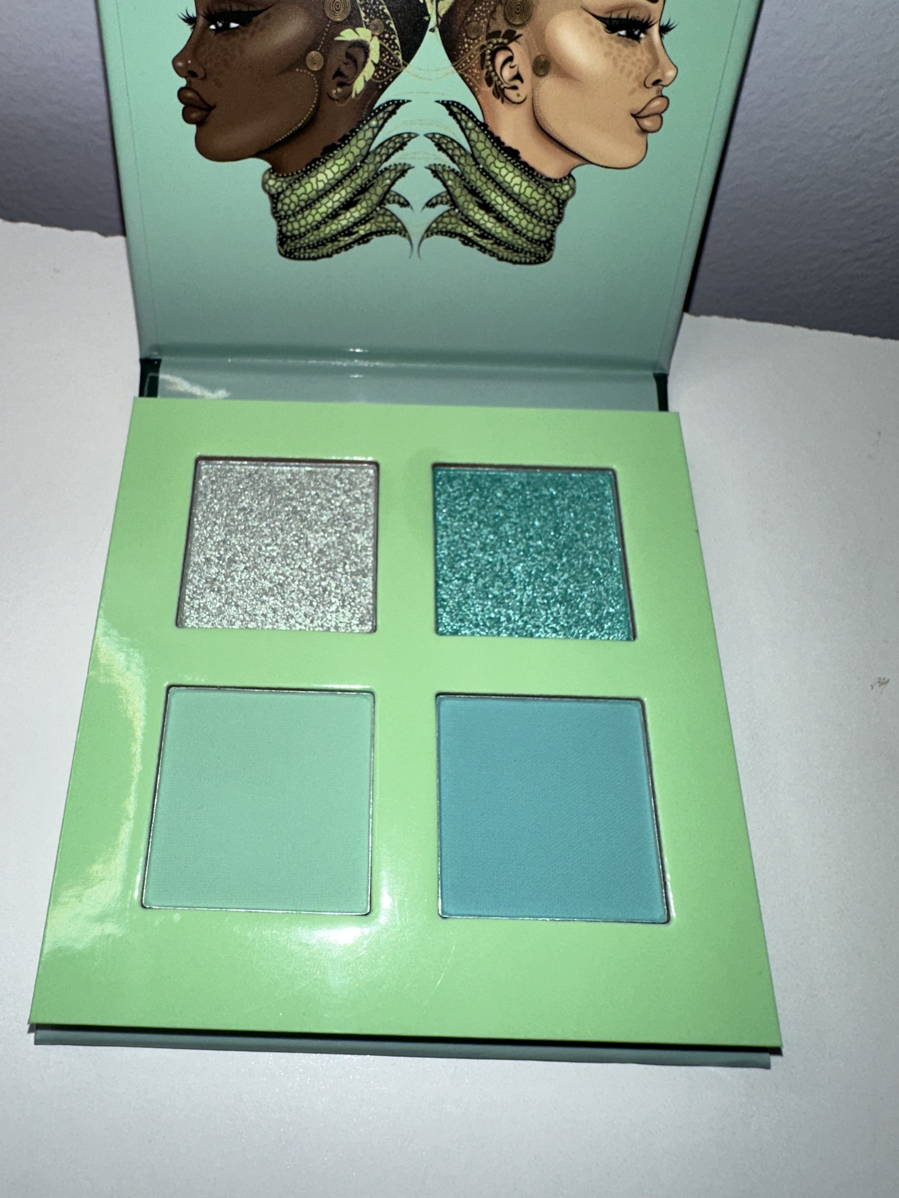 AACBC672-90B6-4C3D-806F-62A79B94CD02