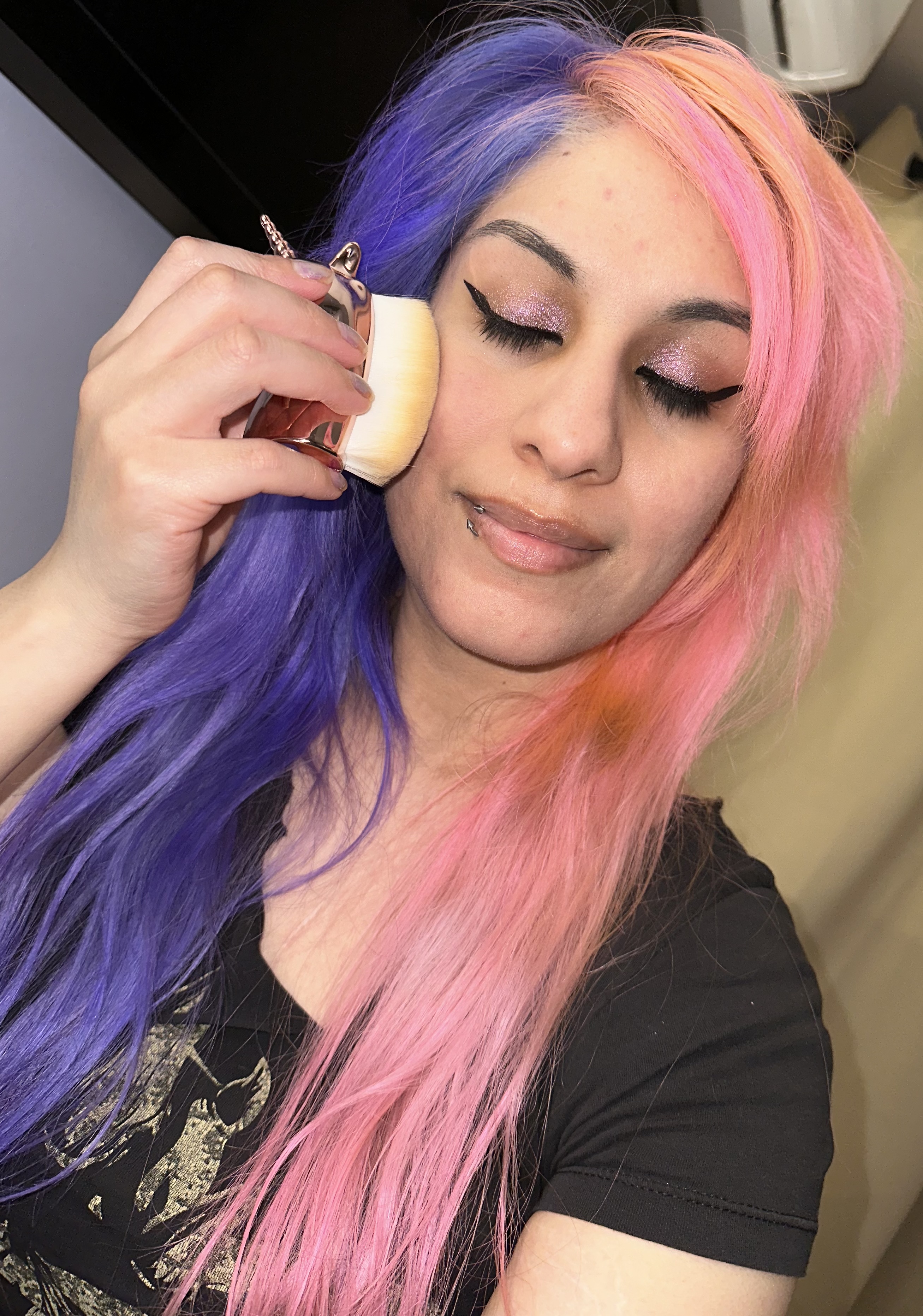 8737B832-B591-4C2C-B7E9-AD70C95F831D