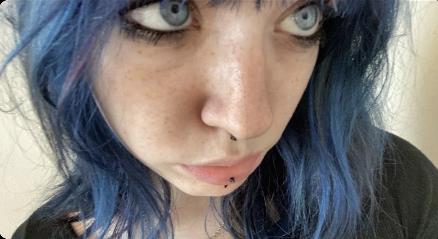 7B04E5AE-D3AC-42EF-AC7E-08581F2F6867