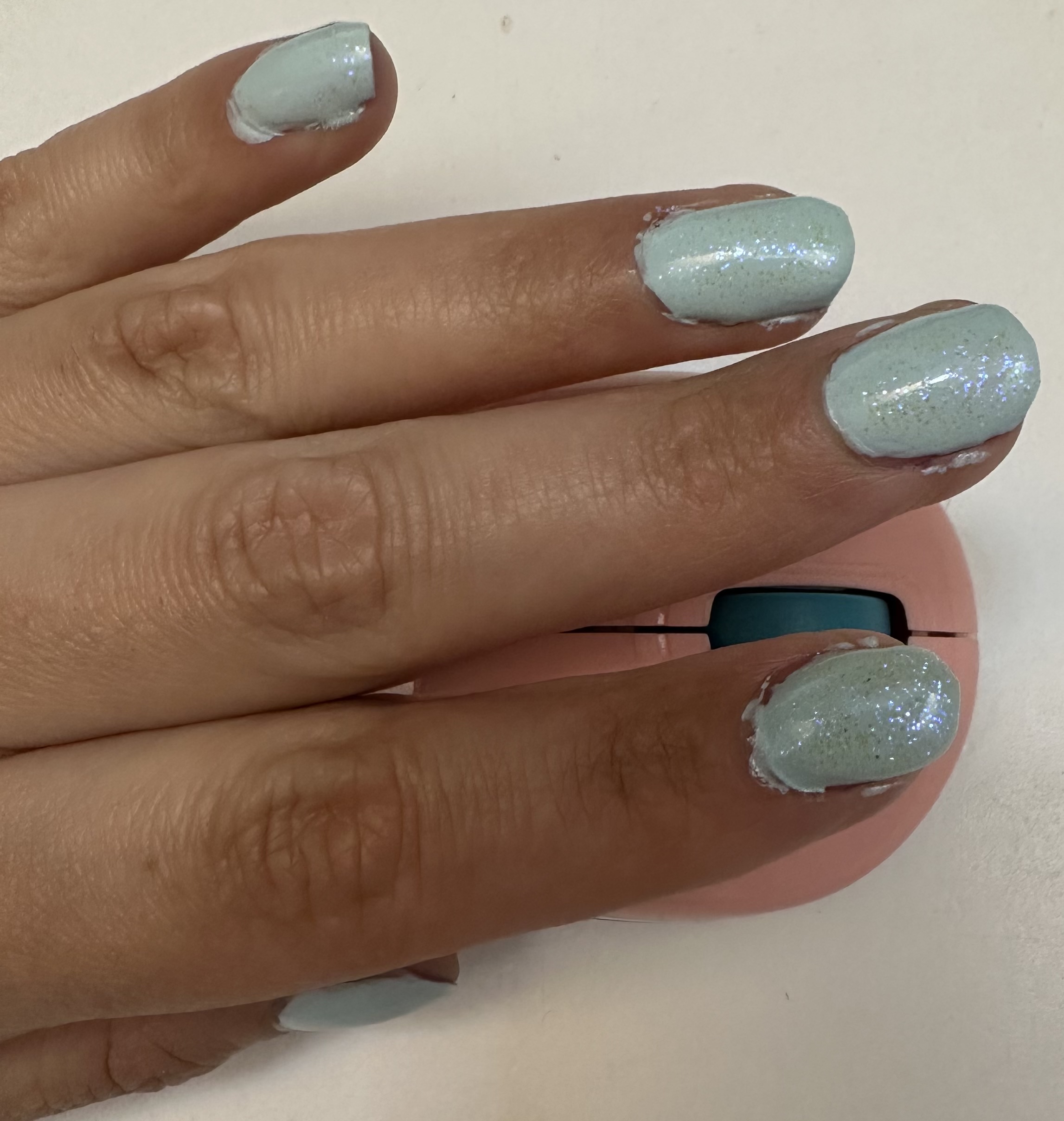 8B2F24FF-42E8-4094-8A4F-0100BAF6AB19