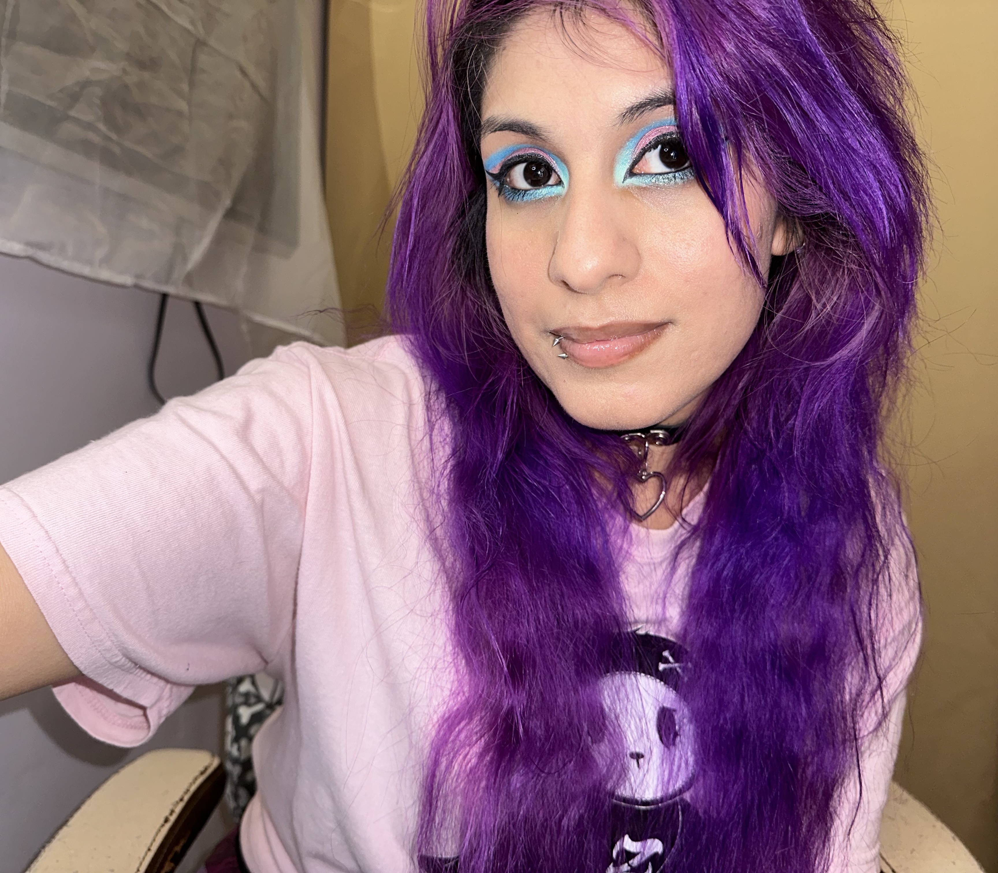 D779D9B8-C8C8-4AD1-A5DE-F83948C5ADDE